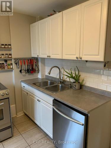 Upper - 129 Grant Avenue, Hamilton, ON - Indoor Photo Showing Kitchen With Double Sink