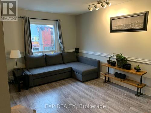 Upper - 129 Grant Avenue, Hamilton, ON - Indoor