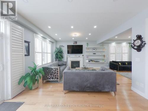 584 Pinery Trail, Waterloo, ON - Indoor Photo Showing Living Room With Fireplace