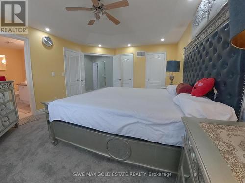 584 Pinery Trail, Waterloo, ON - Indoor Photo Showing Bedroom