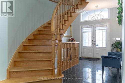 584 Pinery Trail, Waterloo, ON - Indoor Photo Showing Other Room