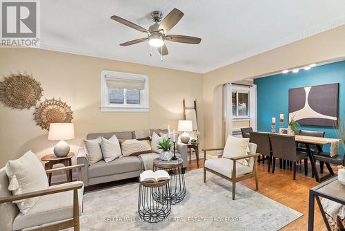 66 Quebec Street, Oshawa (Central), ON - Indoor Photo Showing Living Room