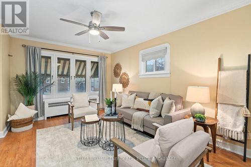 66 Quebec Street, Oshawa (Central), ON - Indoor Photo Showing Living Room