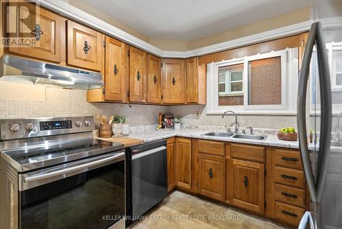 66 Quebec Street, Oshawa (Central), ON - Indoor Photo Showing Kitchen With Stainless Steel Kitchen With Double Sink