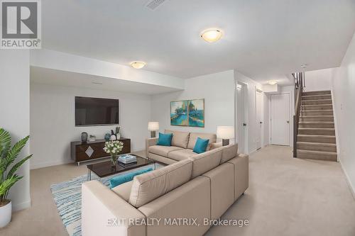 949 Cologne Street, Russell, ON - Indoor Photo Showing Living Room