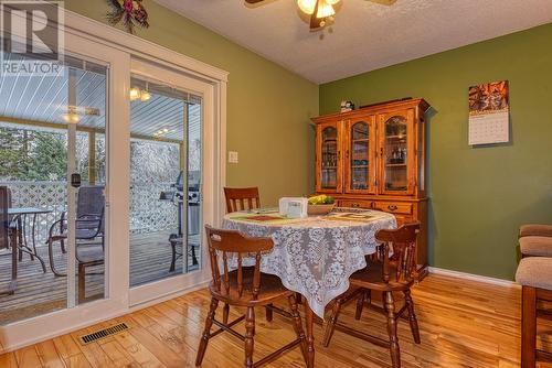 1355 Kallyn Road, Williams Lake, BC - Indoor Photo Showing Dining Room