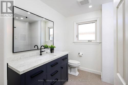 1209 Bowman Drive, Oakville, ON - Indoor Photo Showing Bathroom