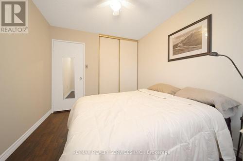 45 Griselda Crescent N, Brampton, ON - Indoor Photo Showing Bedroom