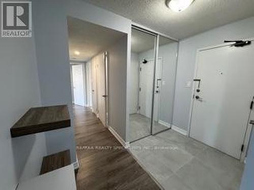 1409 - 350 Webb Drive, Mississauga, ON - Indoor Photo Showing Other Room