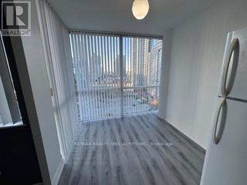 1409 - 350 Webb Drive, Mississauga, ON - Indoor Photo Showing Other Room