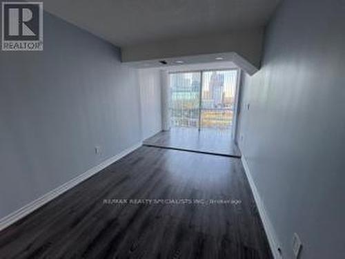 1409 - 350 Webb Drive, Mississauga, ON - Indoor Photo Showing Other Room