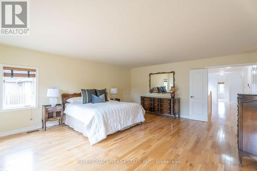 5114 Forest Hill Drive, Mississauga, ON - Indoor Photo Showing Bedroom