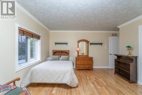 5114 Forest Hill Drive, Mississauga, ON - Indoor Photo Showing Bedroom