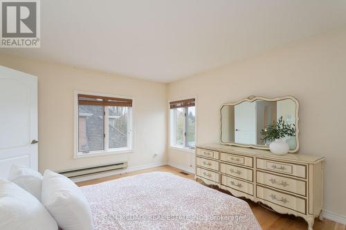 5114 Forest Hill Drive, Mississauga, ON - Indoor Photo Showing Bedroom