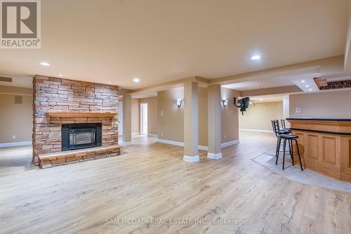 5114 Forest Hill Drive, Mississauga, ON - Indoor Photo Showing Living Room With Fireplace