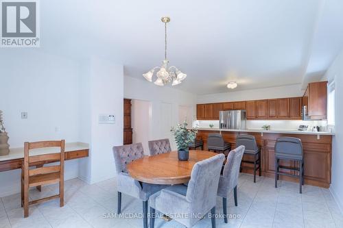 5114 Forest Hill Drive, Mississauga, ON - Indoor Photo Showing Dining Room