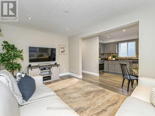 56 Cedarvale Avenue, Guelph, ON - Indoor Photo Showing Living Room