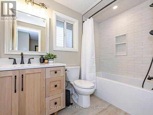 56 Cedarvale Avenue, Guelph, ON - Indoor Photo Showing Bathroom