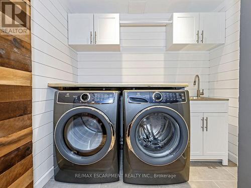 56 Cedarvale Avenue, Guelph, ON - Indoor Photo Showing Laundry Room