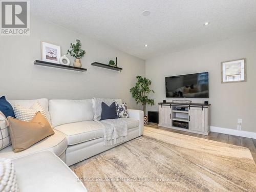 56 Cedarvale Avenue, Guelph, ON - Indoor Photo Showing Living Room