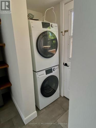 39 Stevenson Street, Guelph, ON - Indoor Photo Showing Laundry Room