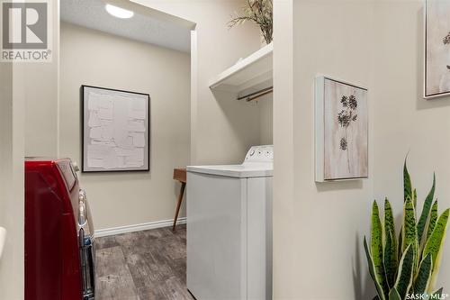 B 62 Nollet Avenue, Regina, SK - Indoor Photo Showing Laundry Room