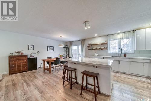 1340 Princess Crescent, Moose Jaw, SK - Indoor Photo Showing Kitchen