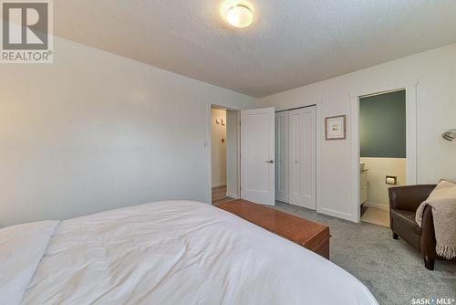 1340 Princess Crescent, Moose Jaw, SK - Indoor Photo Showing Bedroom