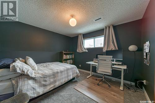 1340 Princess Crescent, Moose Jaw, SK - Indoor Photo Showing Bedroom