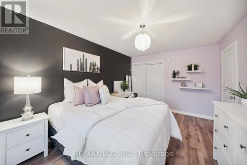 547 Shaftsbury Street, Oshawa (Eastdale), ON - Indoor Photo Showing Bedroom