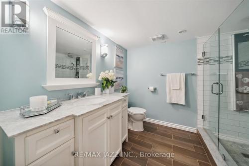 547 Shaftsbury Street, Oshawa (Eastdale), ON - Indoor Photo Showing Bathroom