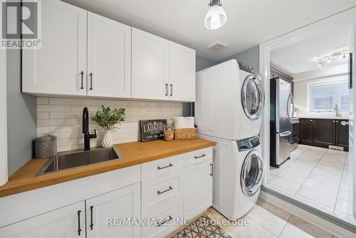 547 Shaftsbury Street, Oshawa (Eastdale), ON - Indoor Photo Showing Laundry Room