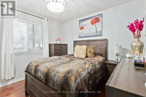 162 Chesley Avenue, London, ON - Indoor Photo Showing Bedroom