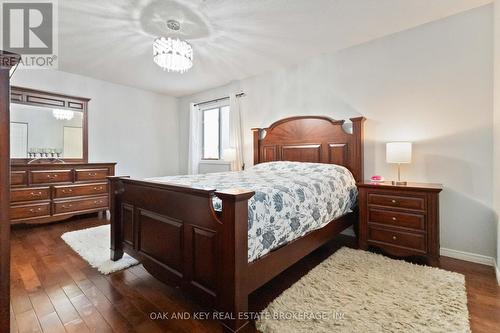 162 Chesley Avenue, London, ON - Indoor Photo Showing Bedroom