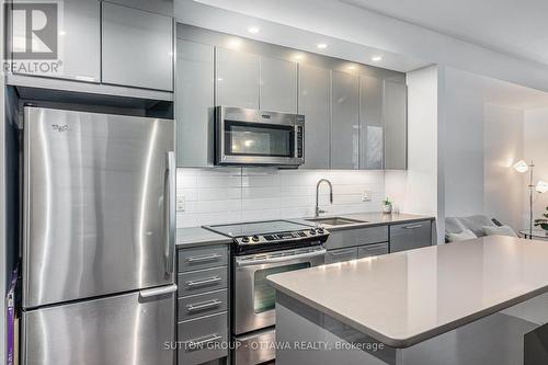 509 - 360 Patricia Avenue Road, Ottawa, ON - Indoor Photo Showing Kitchen With Stainless Steel Kitchen With Upgraded Kitchen