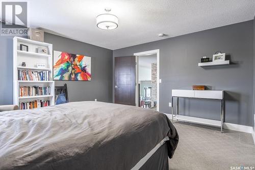 526 Gillies Cove, Saskatoon, SK - Indoor Photo Showing Bedroom