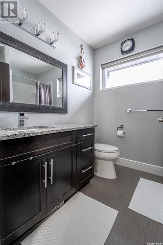 526 Gillies Cove, Saskatoon, SK - Indoor Photo Showing Bathroom