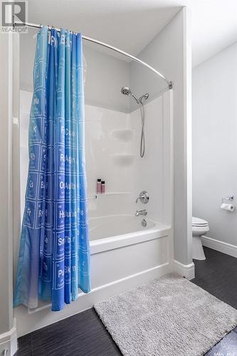 526 Gillies Cove, Saskatoon, SK - Indoor Photo Showing Bathroom