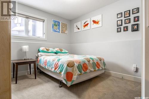 526 Gillies Cove, Saskatoon, SK - Indoor Photo Showing Bedroom