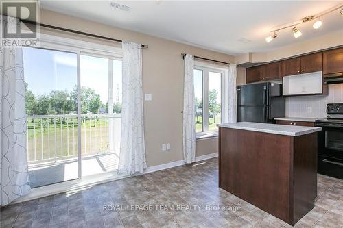 603 Reardon Private, Ottawa, ON - Indoor Photo Showing Kitchen