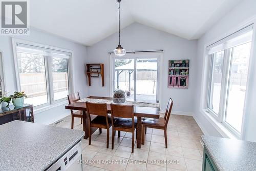 59 Thorold Road E, Welland (767 - N. Welland), ON - Indoor Photo Showing Dining Room