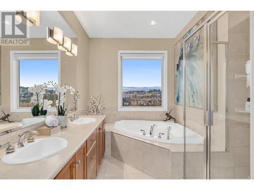 2061 Spyglass Way, West Kelowna, BC - Indoor Photo Showing Bathroom