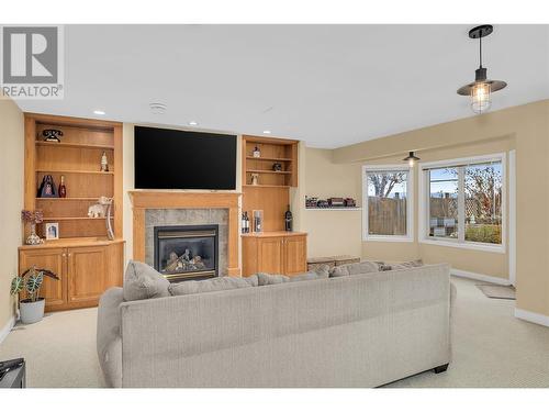 2061 Spyglass Way, West Kelowna, BC - Indoor Photo Showing Living Room With Fireplace