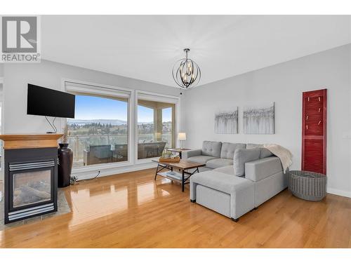 2061 Spyglass Way, West Kelowna, BC - Indoor Photo Showing Living Room With Fireplace