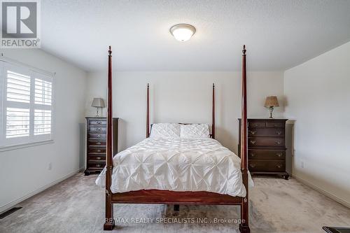 123 Rutherford Road, Bradford West Gwillimbury, ON - Indoor Photo Showing Bedroom