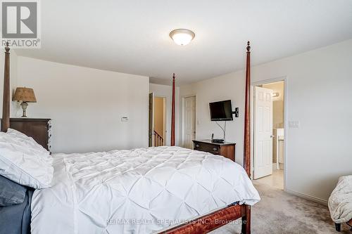 123 Rutherford Road, Bradford West Gwillimbury, ON - Indoor Photo Showing Bedroom