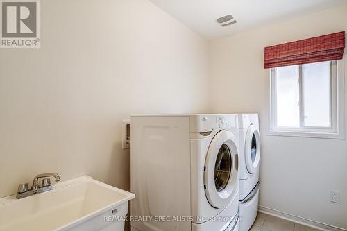 123 Rutherford Road, Bradford West Gwillimbury, ON - Indoor Photo Showing Laundry Room