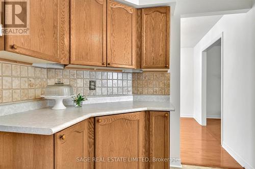 17 Patricia Place, Kawartha Lakes, ON - Indoor Photo Showing Kitchen