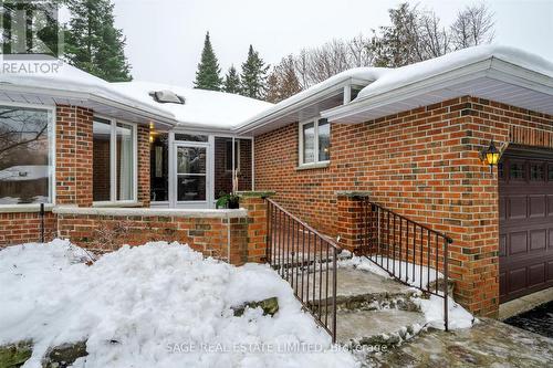 17 Patricia Place, Kawartha Lakes, ON - Outdoor With Exterior