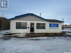 1451 North Service ROAD W  Swift Current, SK S9H 3S9